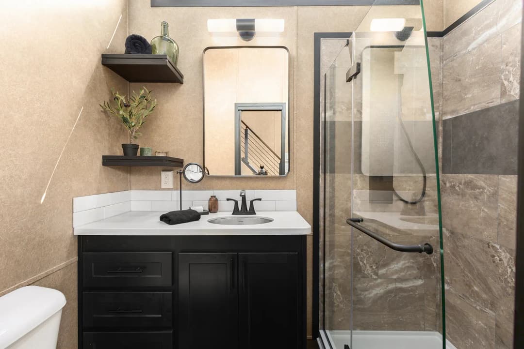 Eldorado 9001 bathroom home features