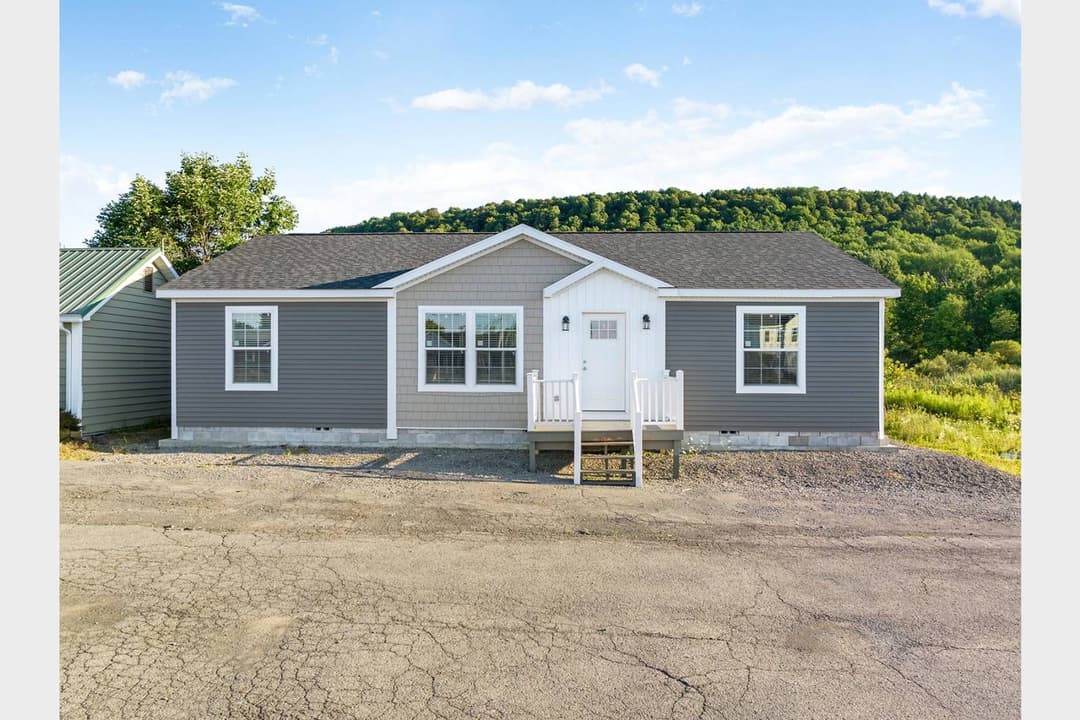 Attain hero, exterior, and elevation home features