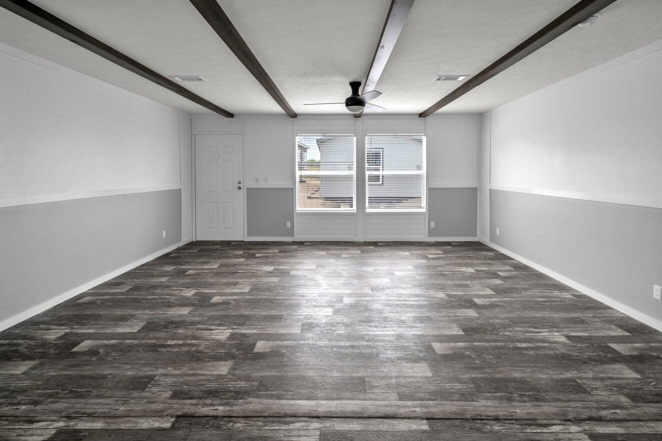 Valu premier 32724g interior home features