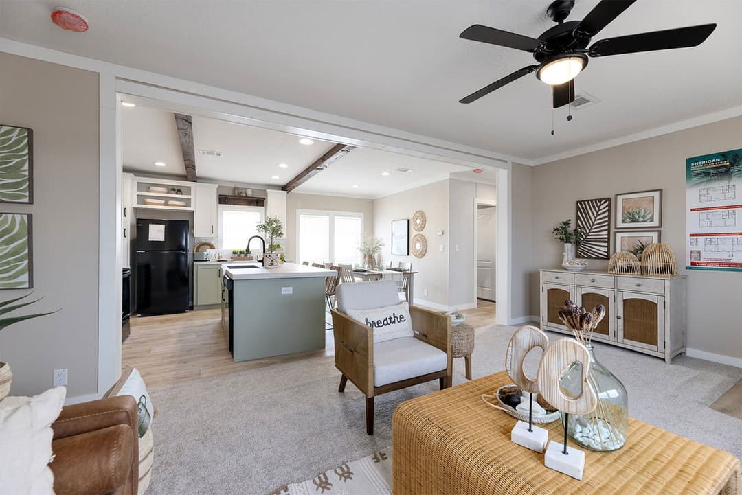 Sheridan 52 28523s interior home features