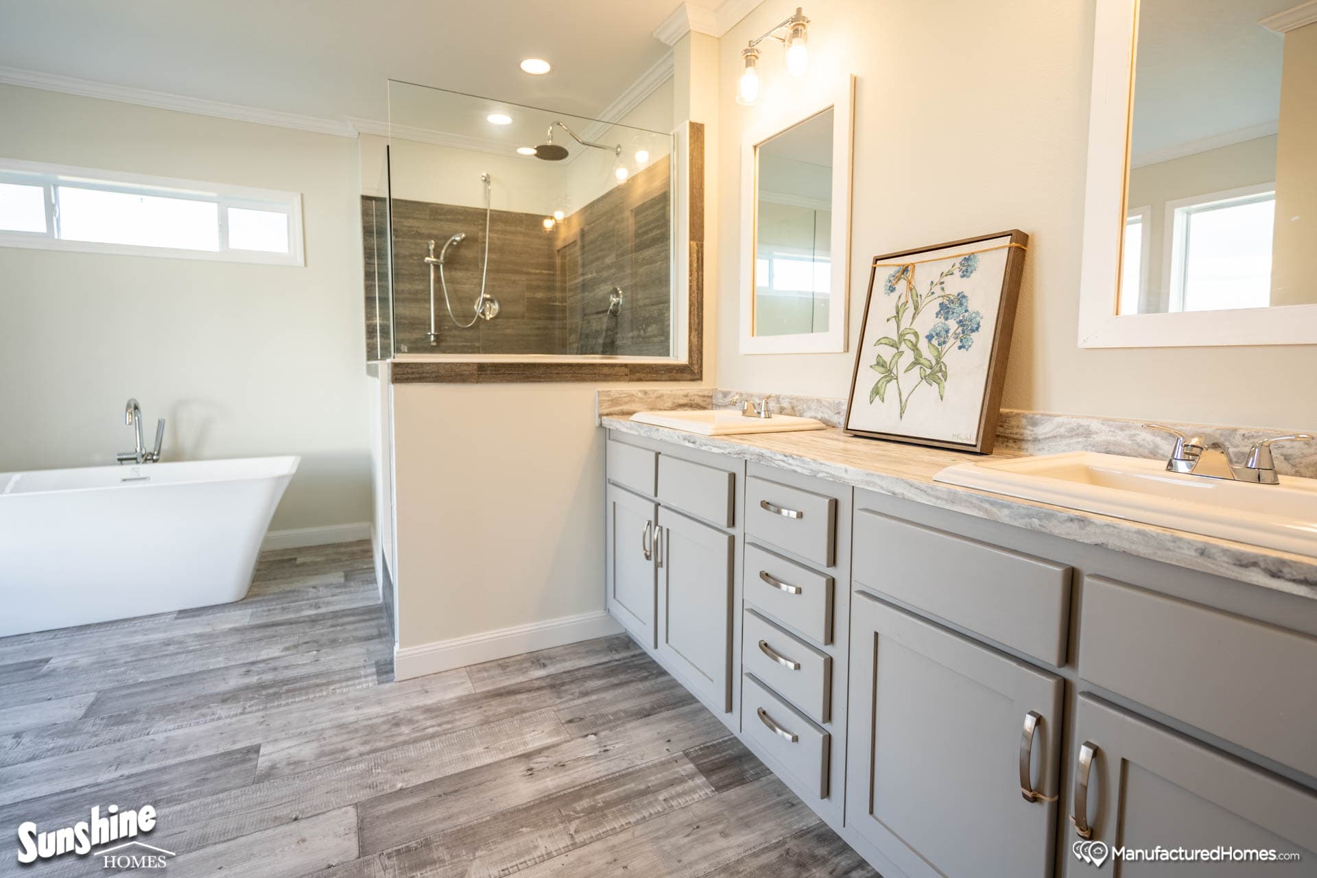 Pri3280-2043 bathroom home features