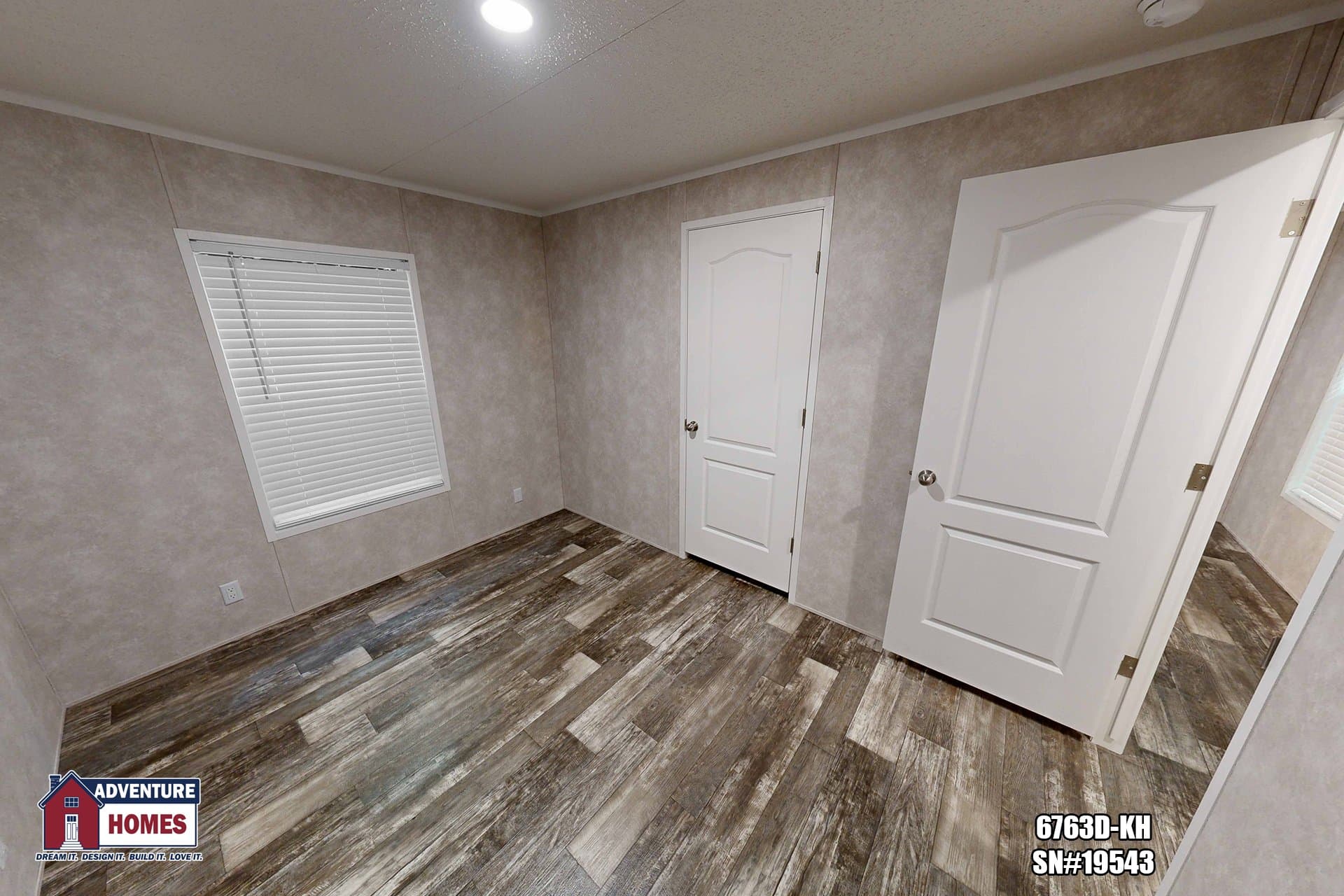 6763d-kh bedroom home features