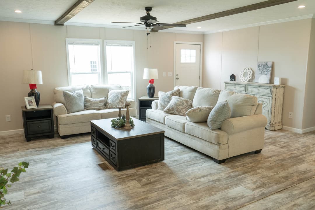 Luna interior home features