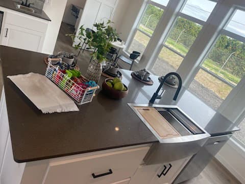 Kritzer kitchen home features