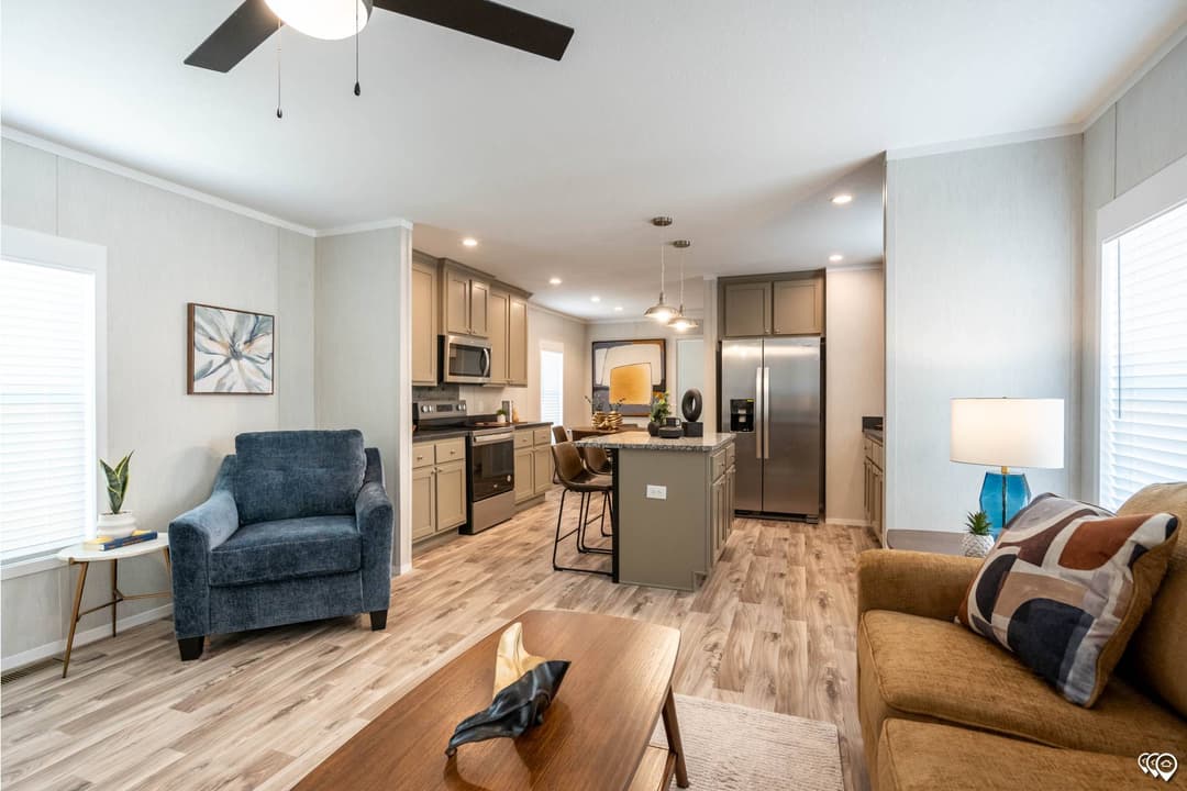 Arc1680-8018 interior home features