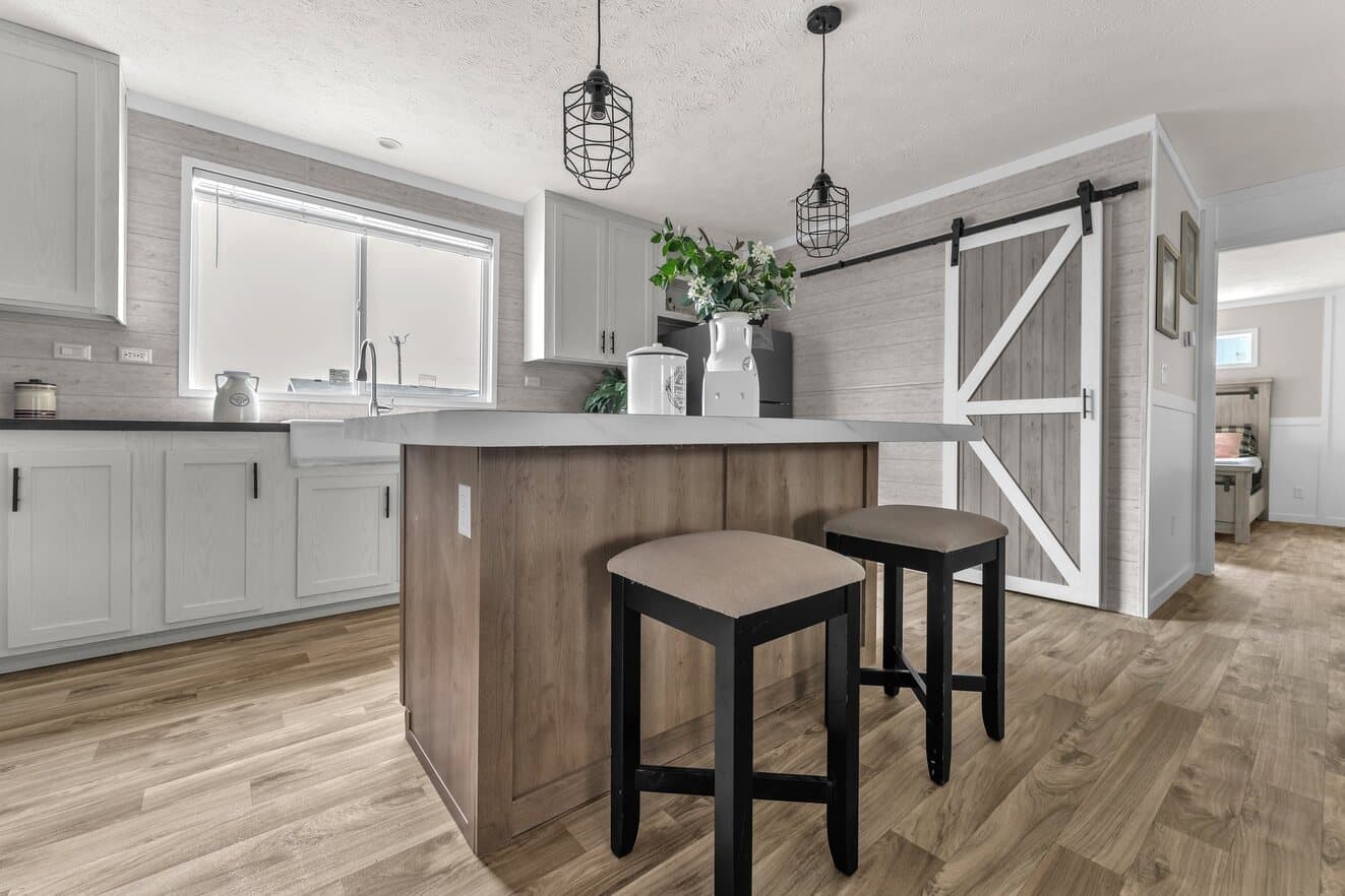 Palm harbor elite 28523f kitchen home features