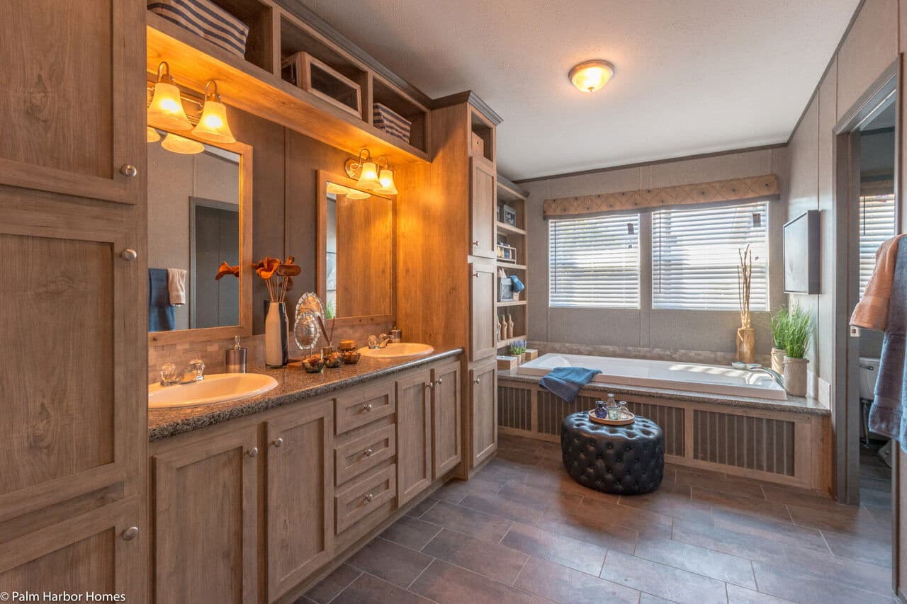 Carrington 30643c bathroom home features