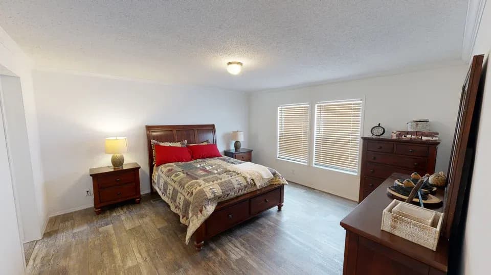 Buckhannon | 0603cbk bedroom home features
