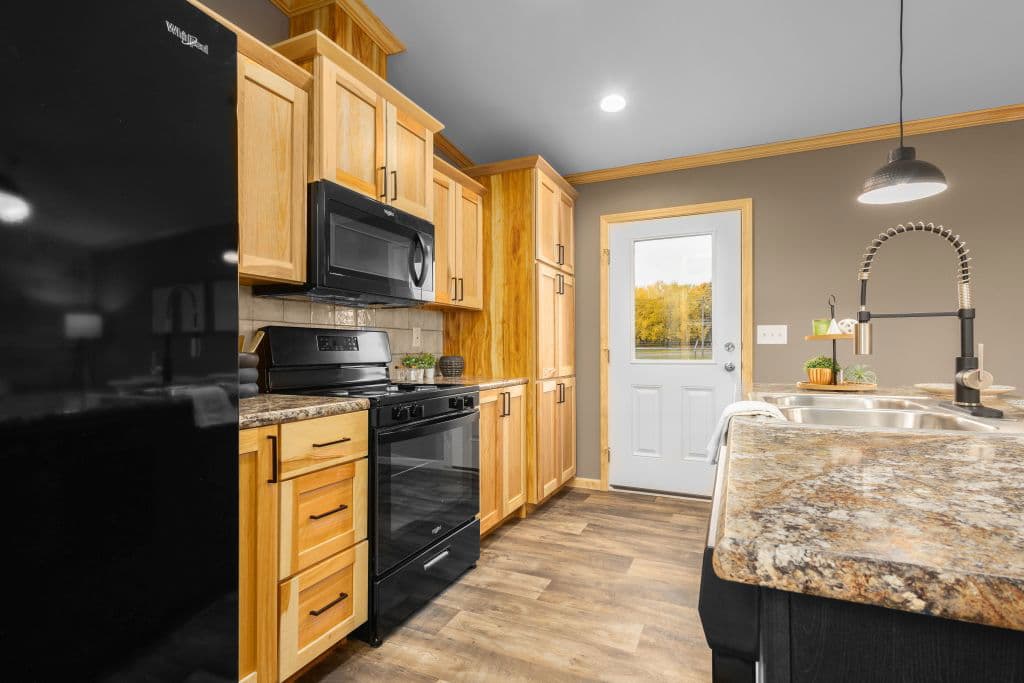 1w1908-v kitchen home features