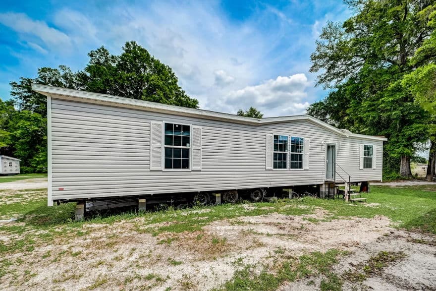Burnett hero, exterior, and elevation home features