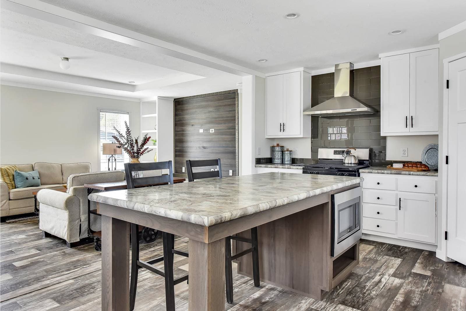 Elevate 56f kitchen home features