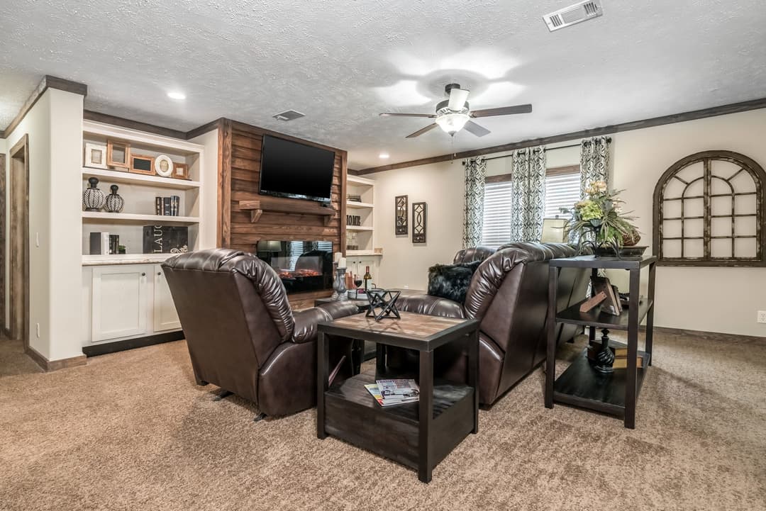 Kb-3242 interior home features