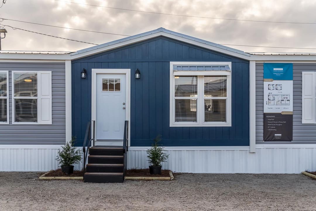 The pelican exterior home features