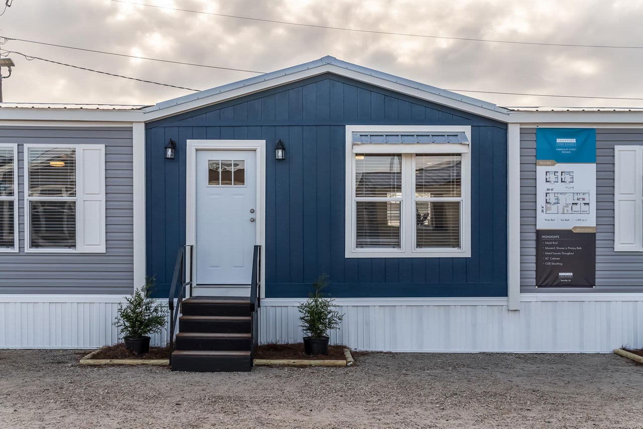 The pelican exterior home features