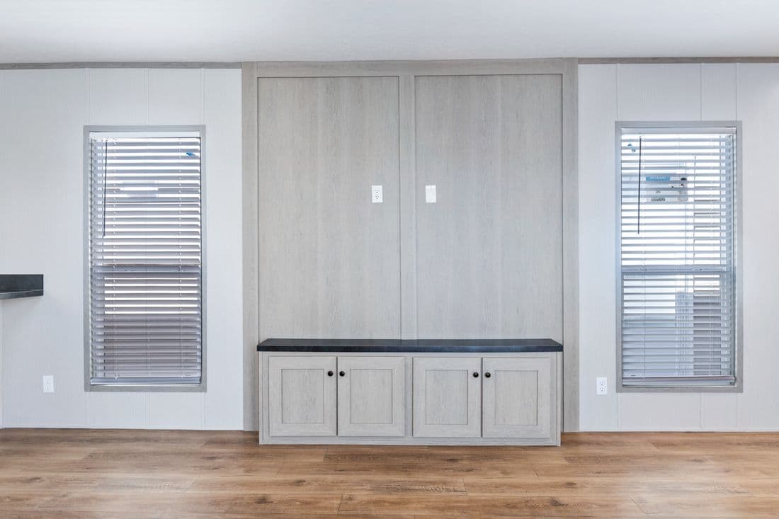 Resolution 16763k interior home features