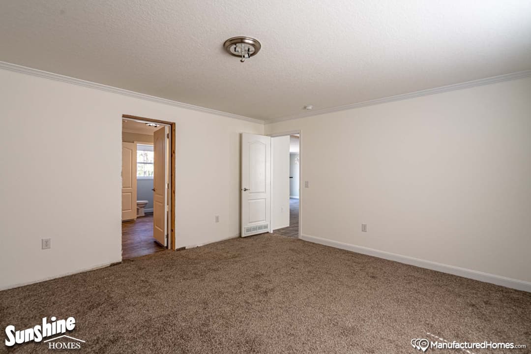 Pri3270-2008 bedroom home features