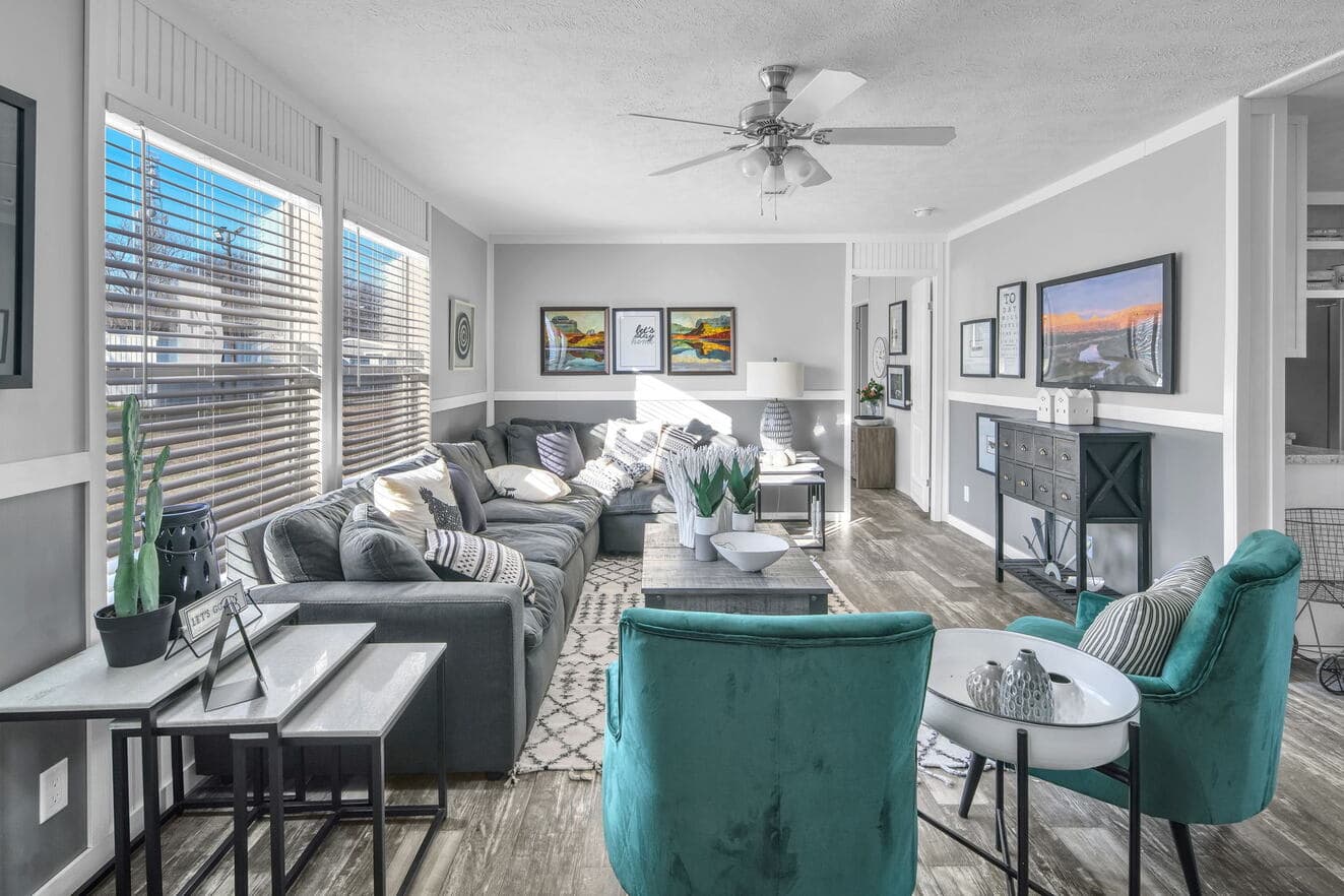 Valu 28563u interior home features