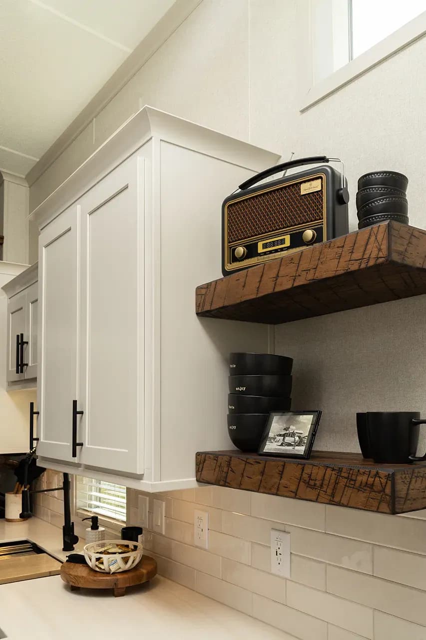 Eldorado 9033 kitchen home features