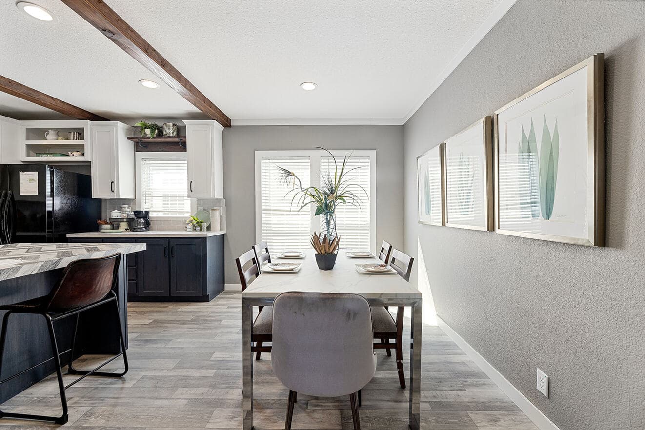 Sheridan 30483s interior home features