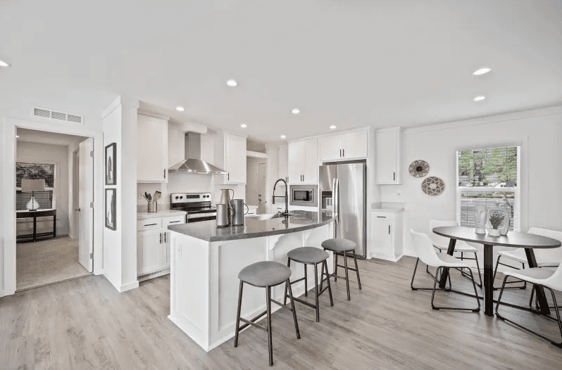 Gs 9904 a interior home features