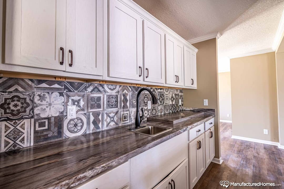 The vayda kate kitchen home features