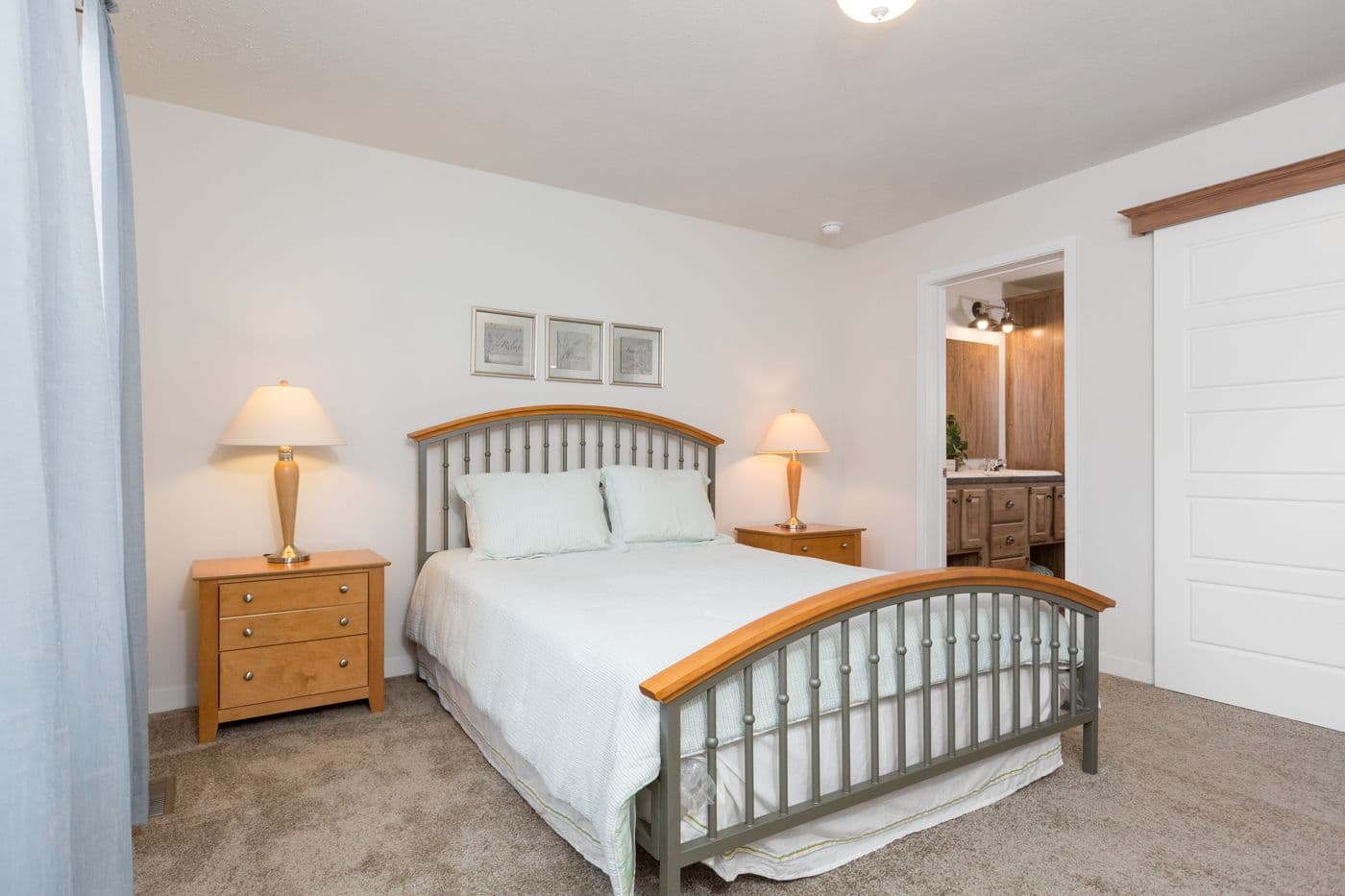 Elm st bedroom home features