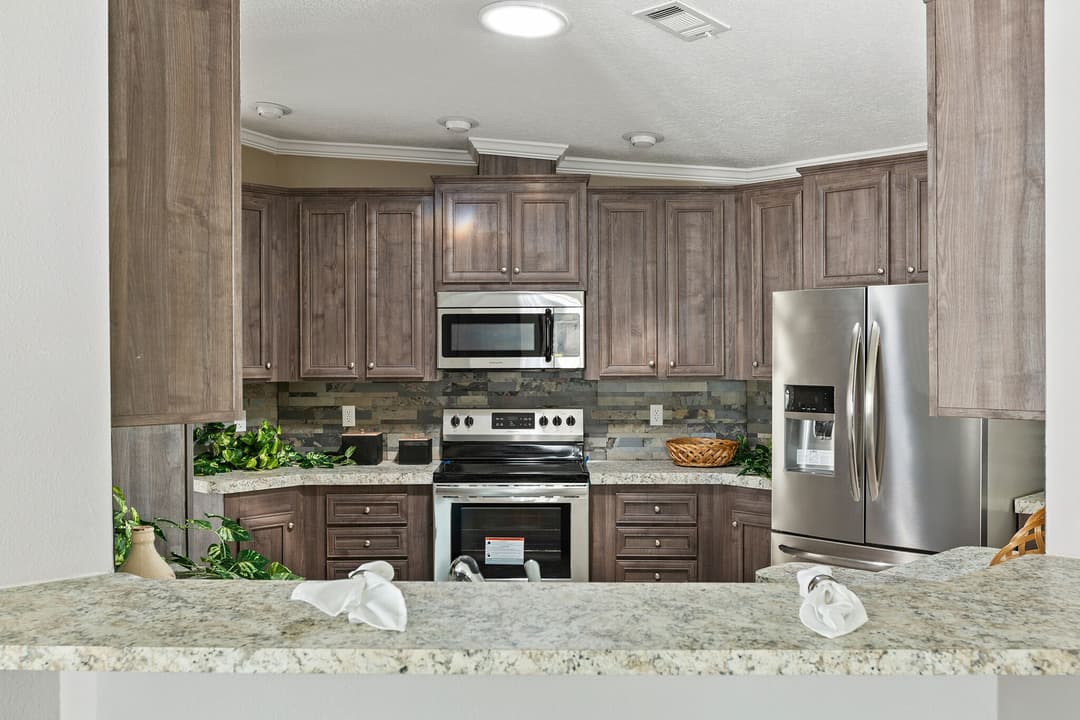 Adrian 3272 kitchen home features