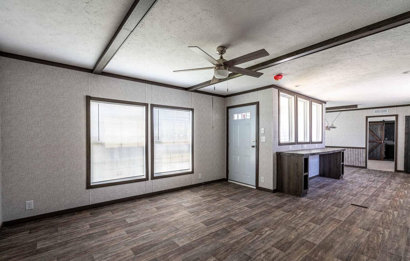 Pegasus 16763h interior home features