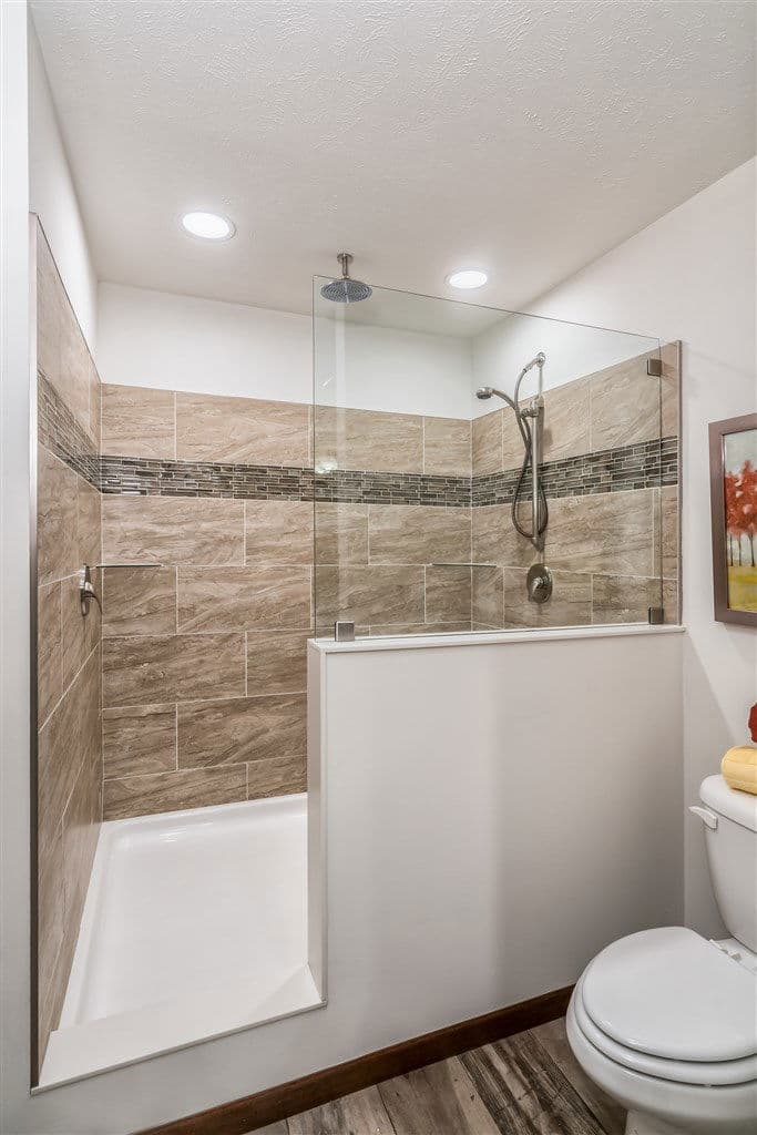 Limited 3 bathroom home features