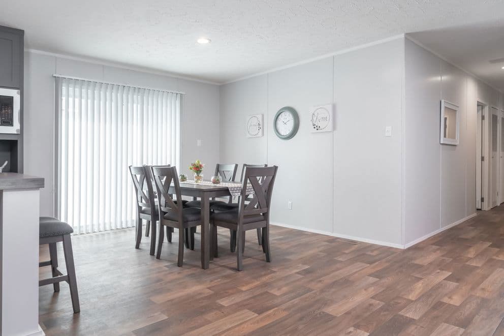 Tradition 3268b interior home features