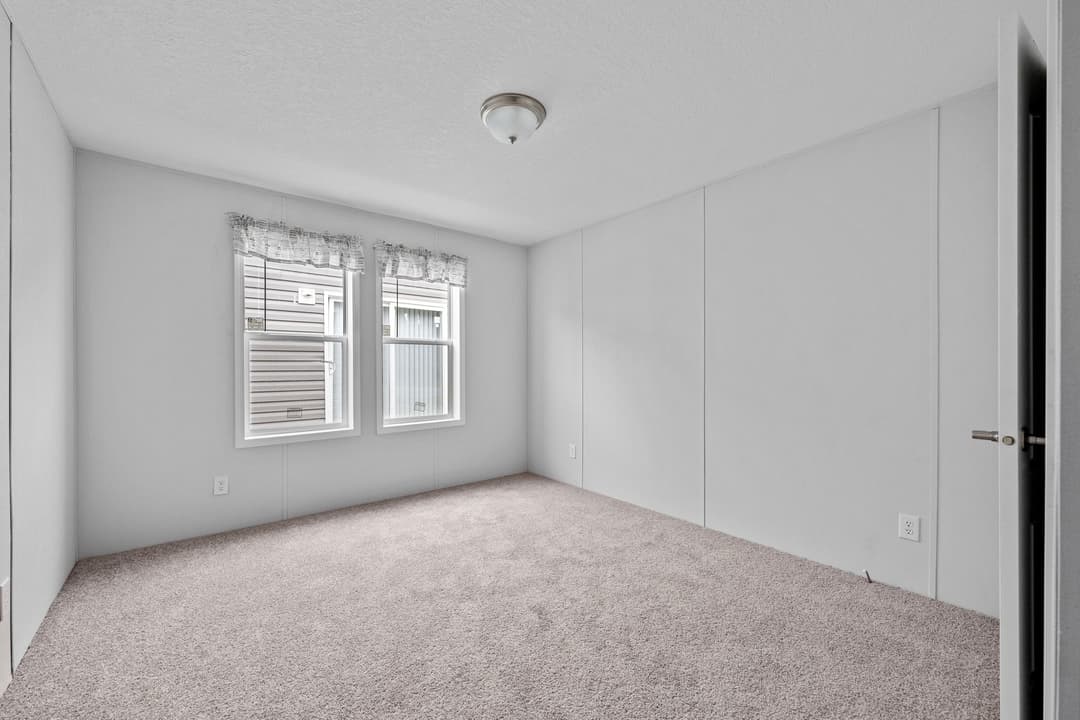 Venice w/study bedroom home features