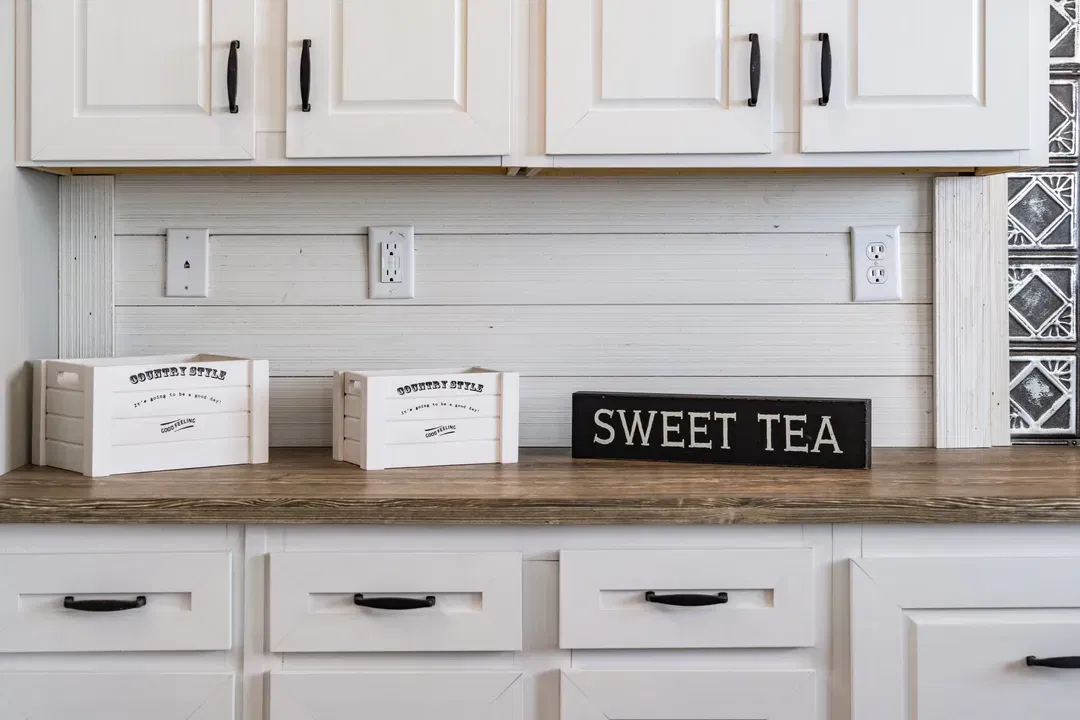 1434 carolina southern belle interior home features