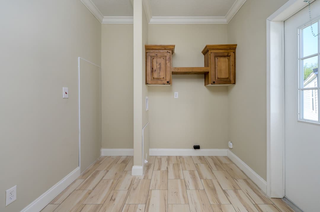 Big mullet interior home features