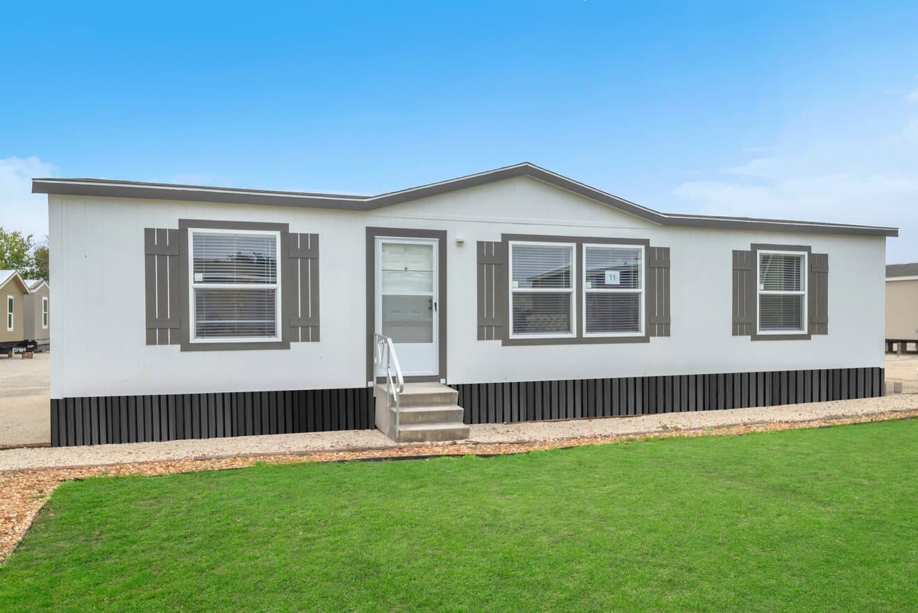 Valu 28483u elevation and exterior home features