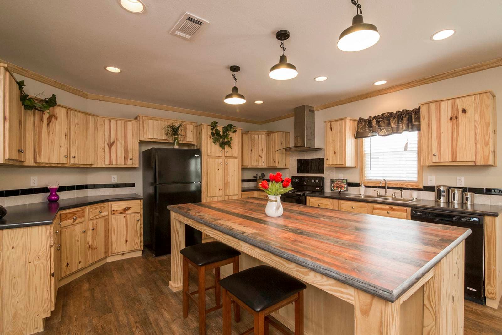 Brazos xl kitchen home features