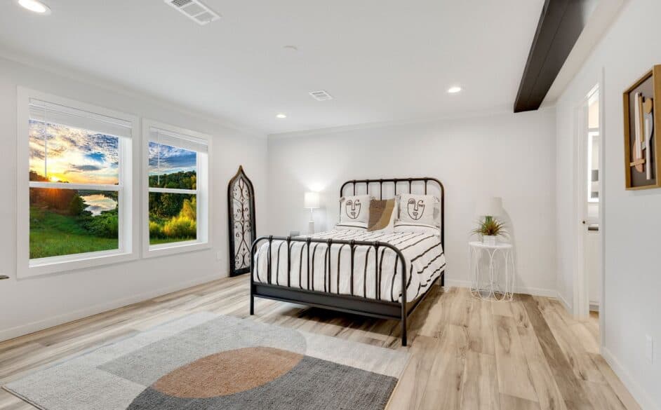 Hope r76e bedroom home features