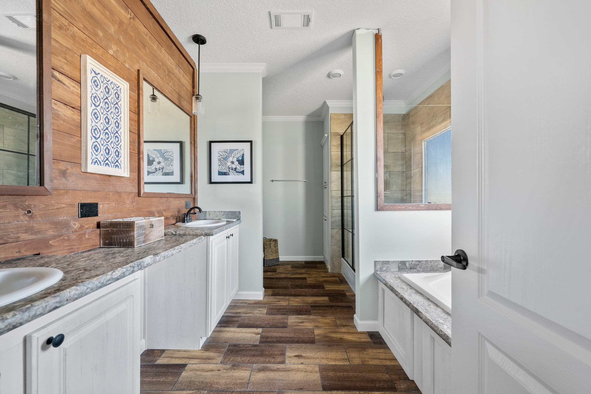 Covington bathroom home features