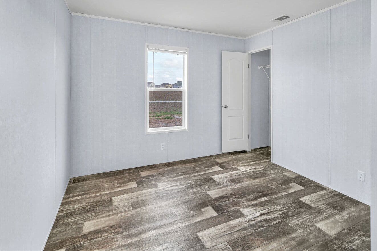 Alamo lite 16763r interior home features