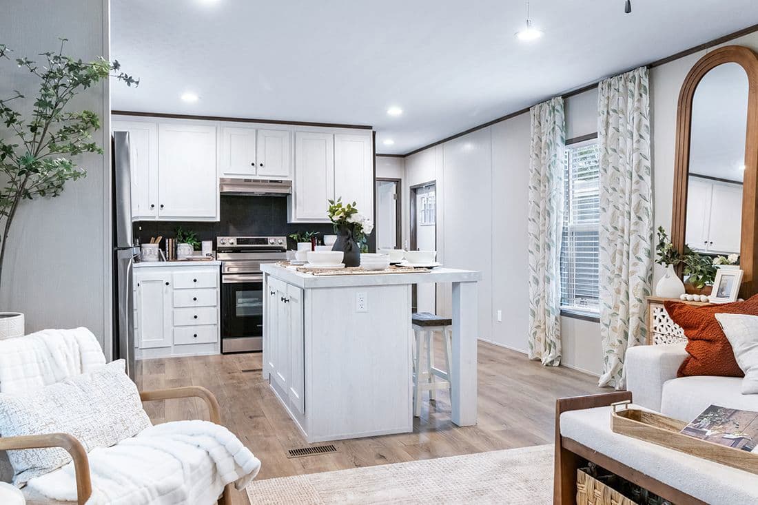 Select 16723i interior home features