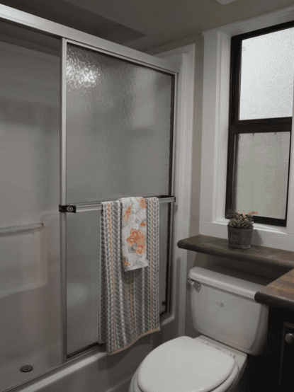 Lakeview bathroom home features