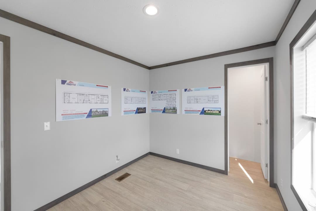 Pioneer 16763k bedroom home features