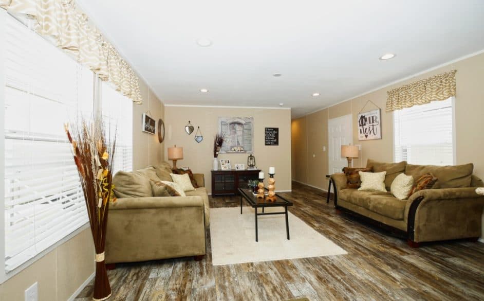 Park forest 323 interior home features