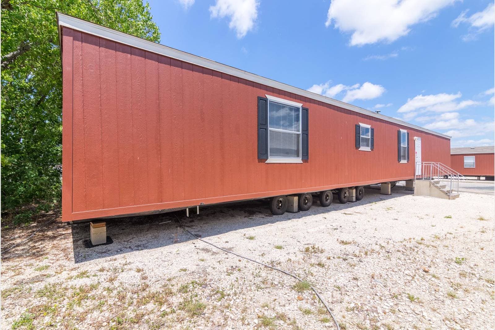 Cs1672a exterior and elevation home features