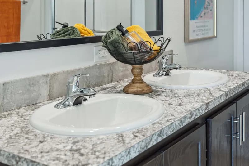 Prairie dune 8862 bathroom home features