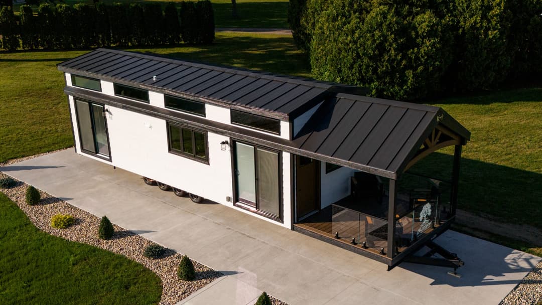 Eldorado 9099pwd hero, elevation, and exterior home features