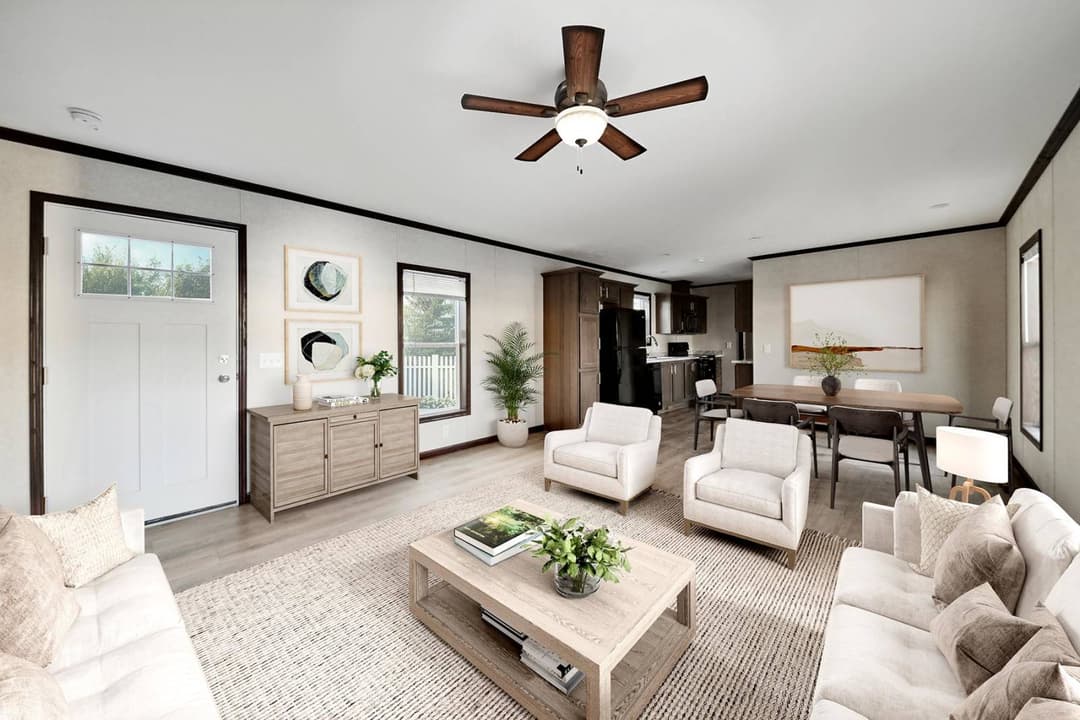 C815 interior and hero home features