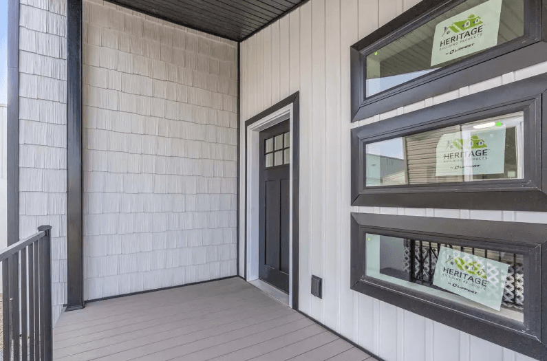 Gs 9921 av exterior home features