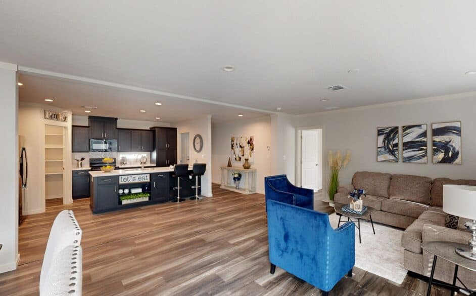 Nordic 6364 interior home features