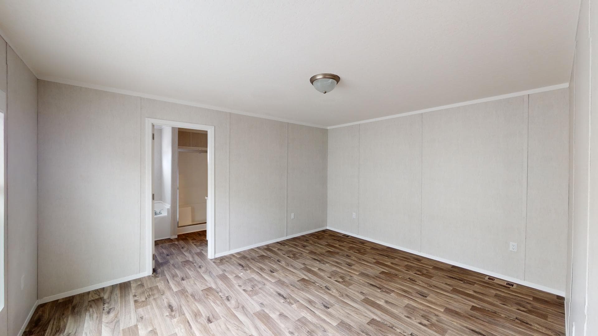 Arc1680-8000-2 bedroom home features