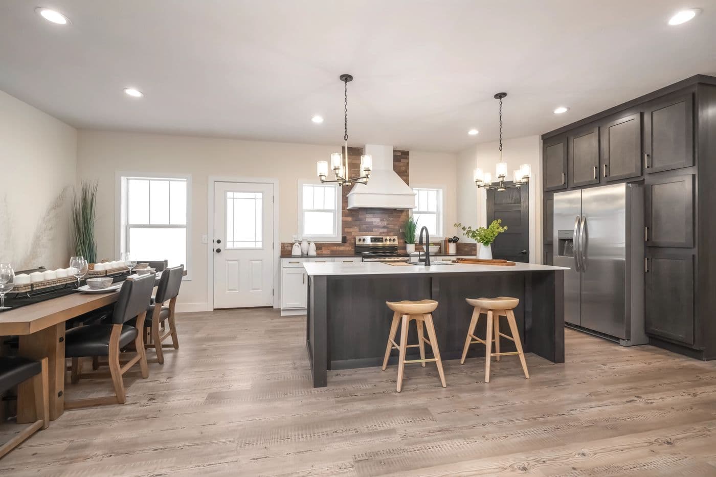 Paradise kitchen home features